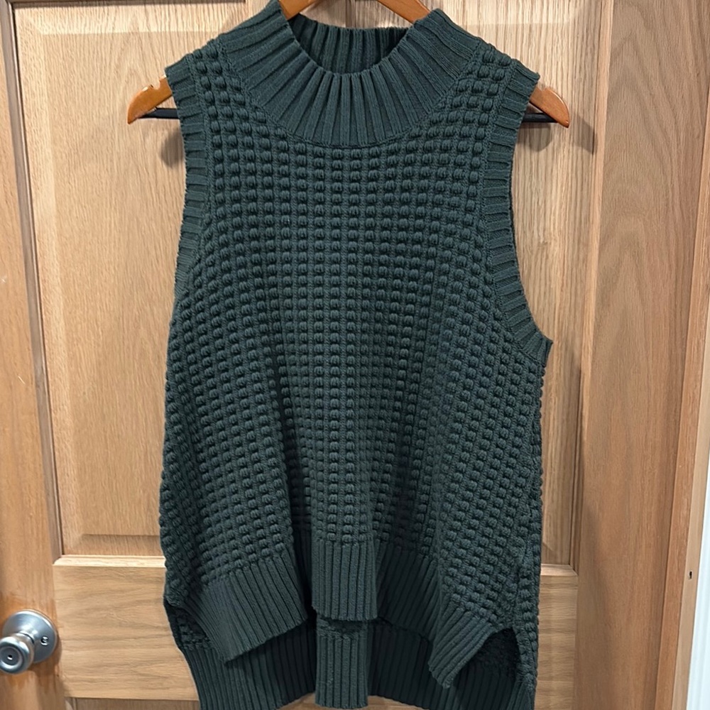 French Connection Forest Green Textured Sleeveless Top Size Lg